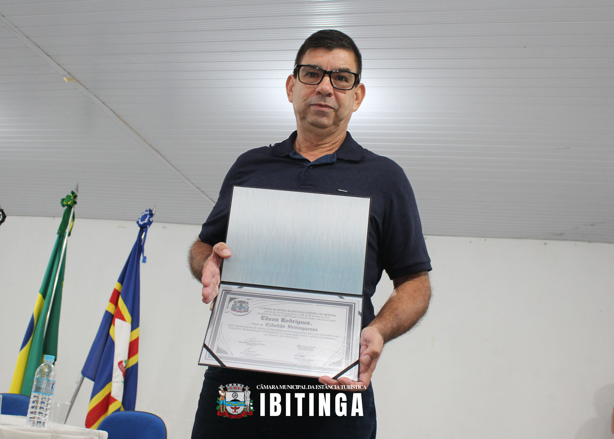 Titulo Cidadã Emérita Marlene e Cidadão Ibitinguense Edson 25.jpg