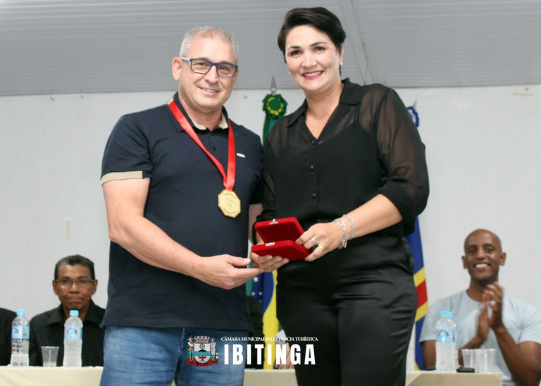 Medalha Alusiva ao Dia do Profissional da Educação Física 18.jpg